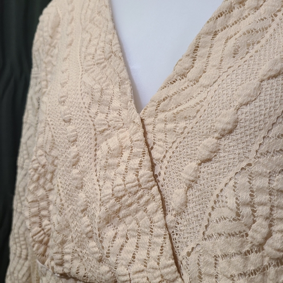 Alfani lacy blouse - Picture 2 of 4